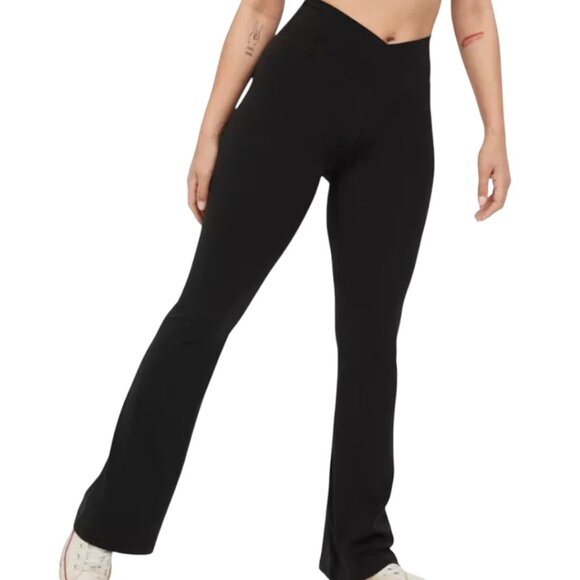 OFFLINE By Aerie Real Me High Waisted Crossover Flare Legging I Size:L - Picture 1 of 7
